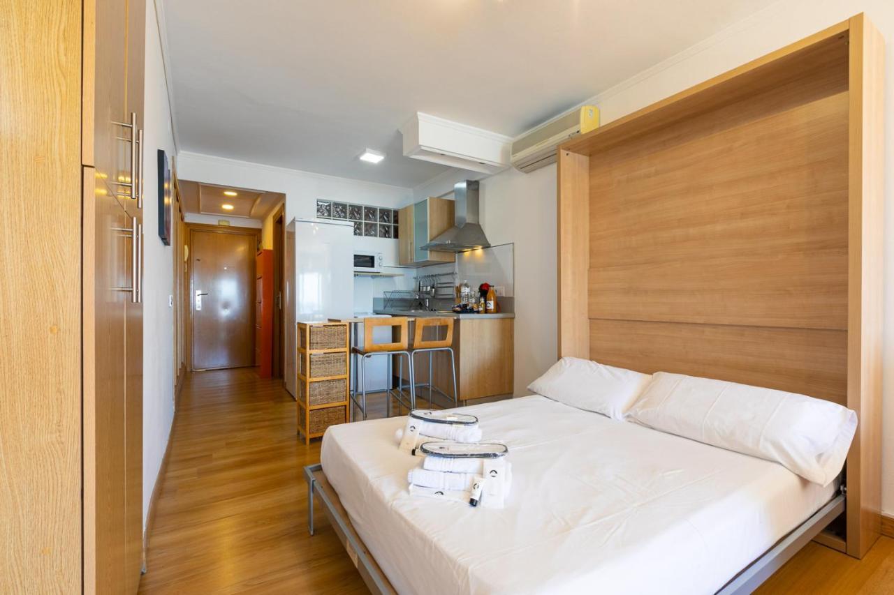 Apartamento El Velero Primera Linea Playa Apartment ตอร์เรโมลิโนส ภายนอก รูปภาพ
