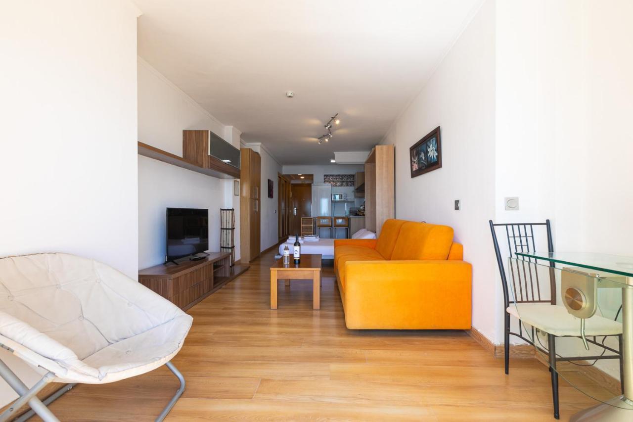Apartamento El Velero Primera Linea Playa Apartment ตอร์เรโมลิโนส ภายนอก รูปภาพ