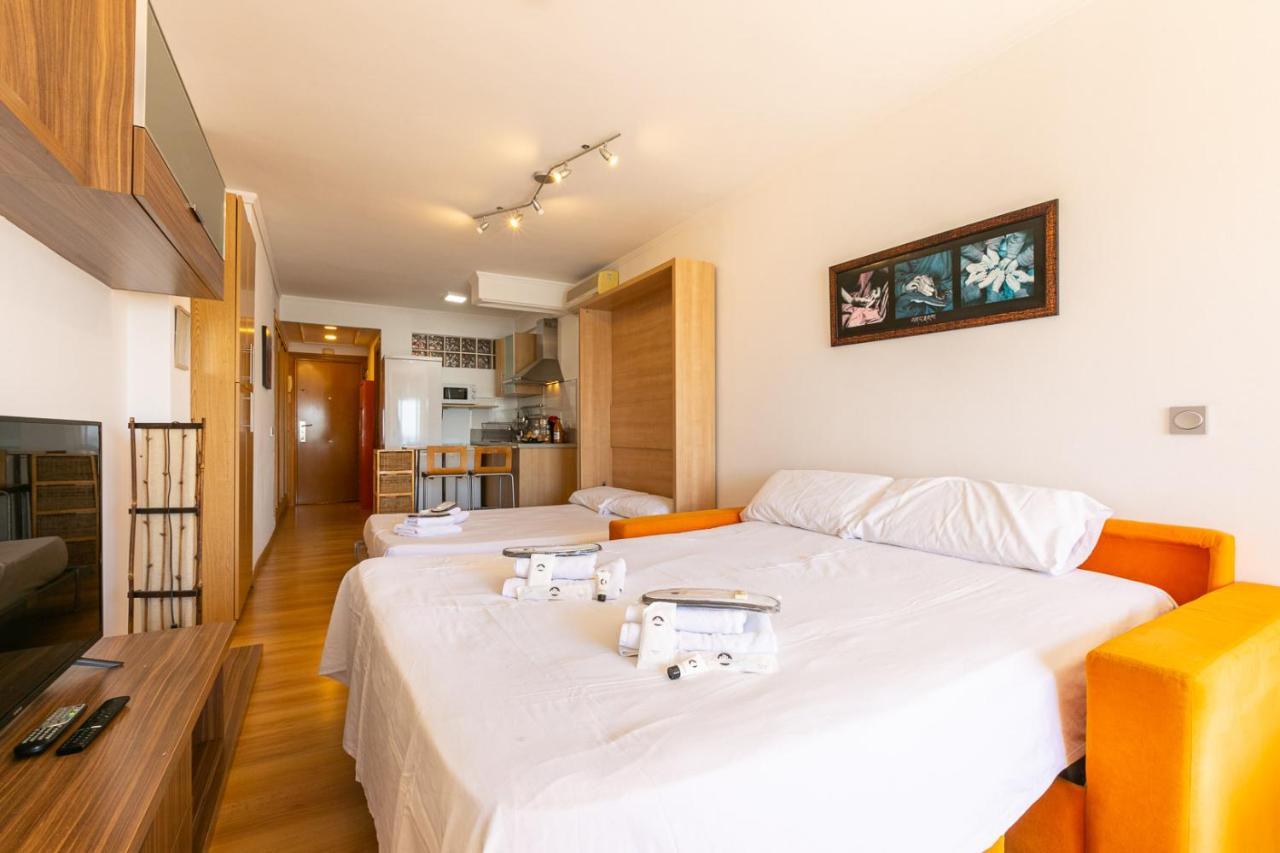 Apartamento El Velero Primera Linea Playa Apartment ตอร์เรโมลิโนส ภายนอก รูปภาพ